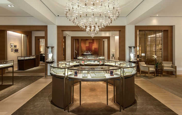 jewelry showcase